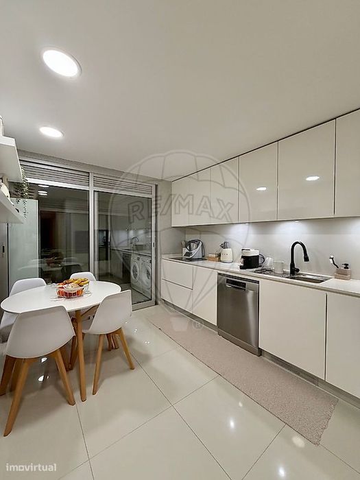 Apartamento T2 para venda — Baguim do Monte, Porto