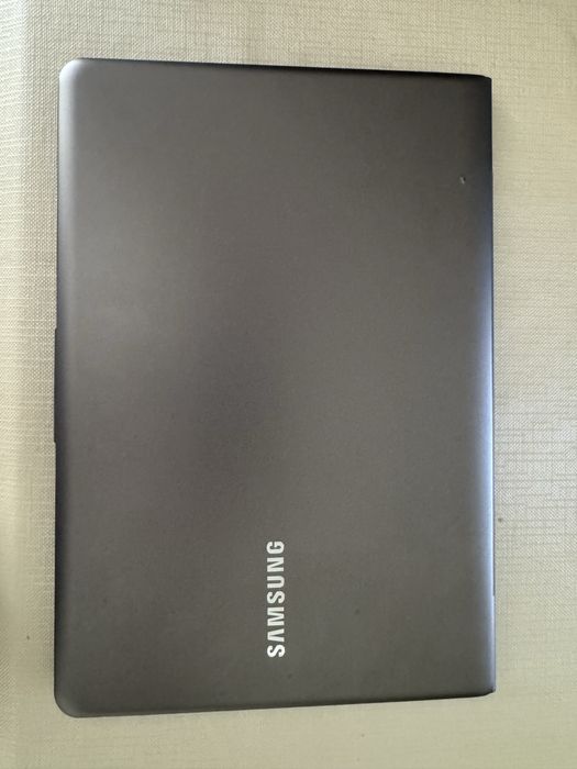 Computador Portátil Samsung Series 5 Ultra 530U3C – 13,3” – Intel Core i5
