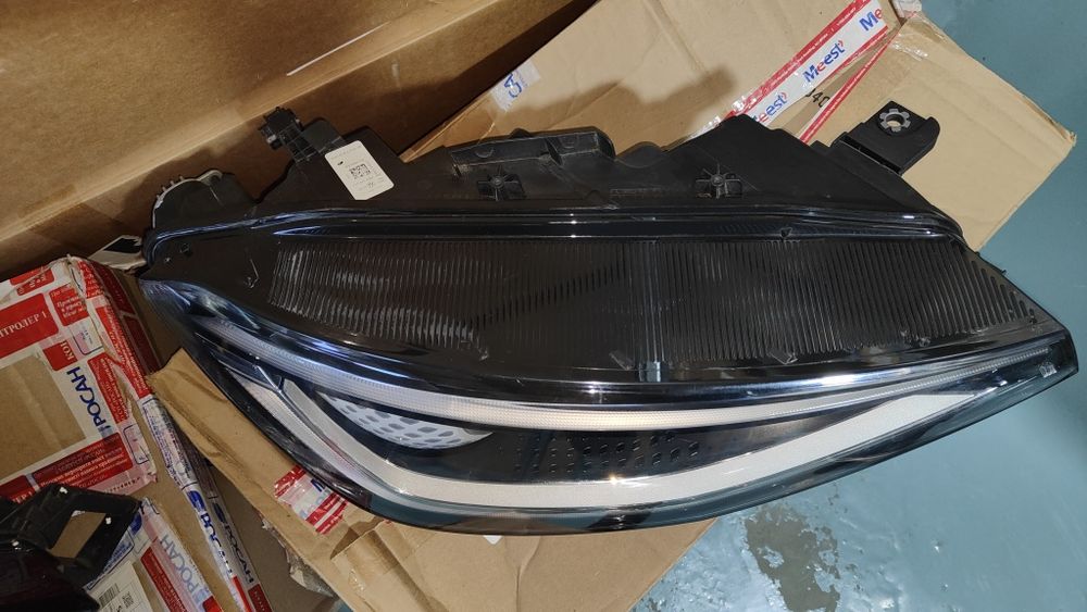 Фара VW ID4 USA led