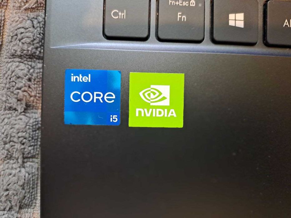 Laptop ASUS ZenBook 14 UX435EG – i5/16GB/512GB SSD