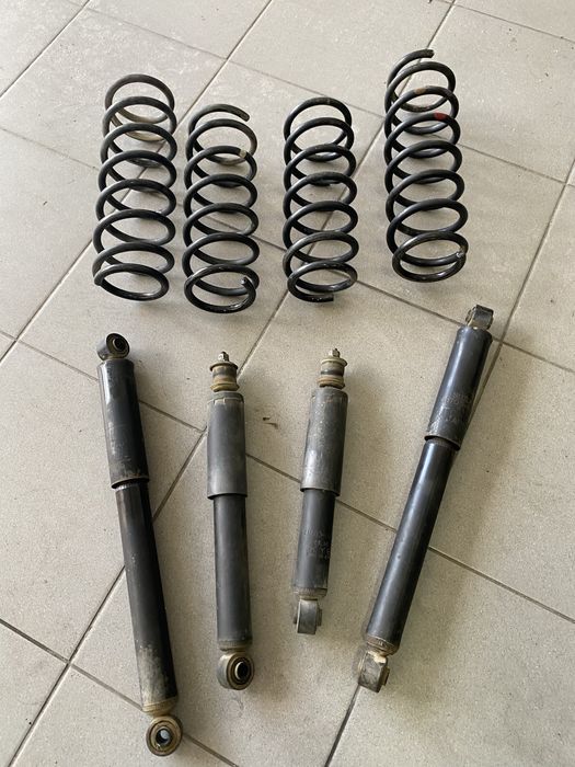 Kit Original Amortecedor e Molas Suzuki Jimny 2004