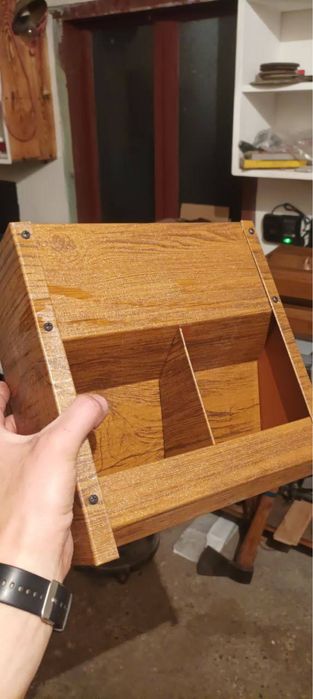 Годівнички, кормушки бункерні для кролів