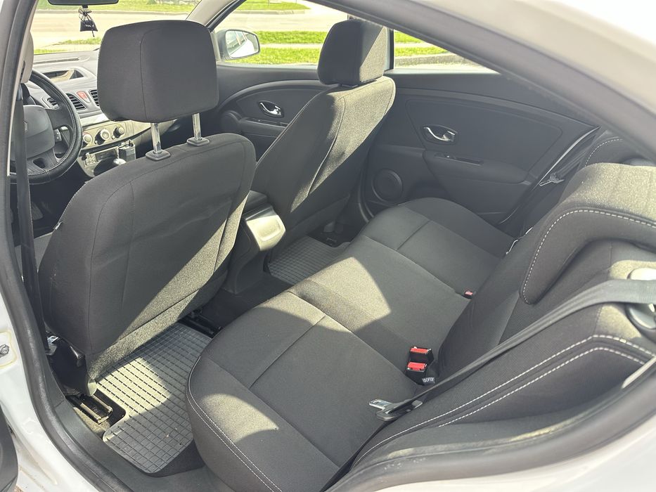 Рено флюенс 2016 рік газ/бензин