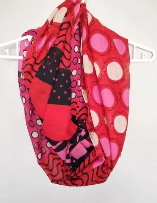 Kolorowy cienki szal