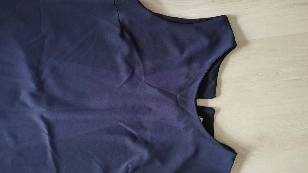Vestido tamanho grande azul marinho