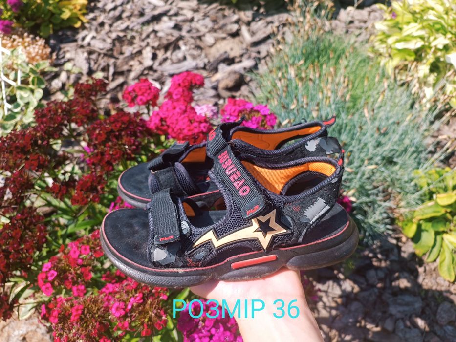 Взуття дитяче різні розміри