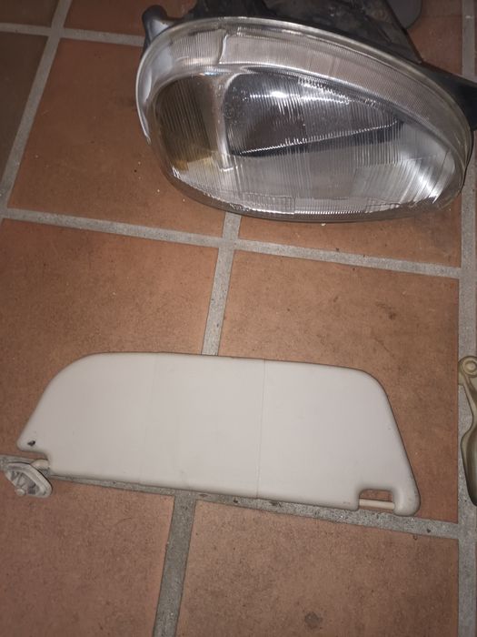peças para Opel Corsa b 1.5 de 1994 a 1999
- grelhas pára-brisa