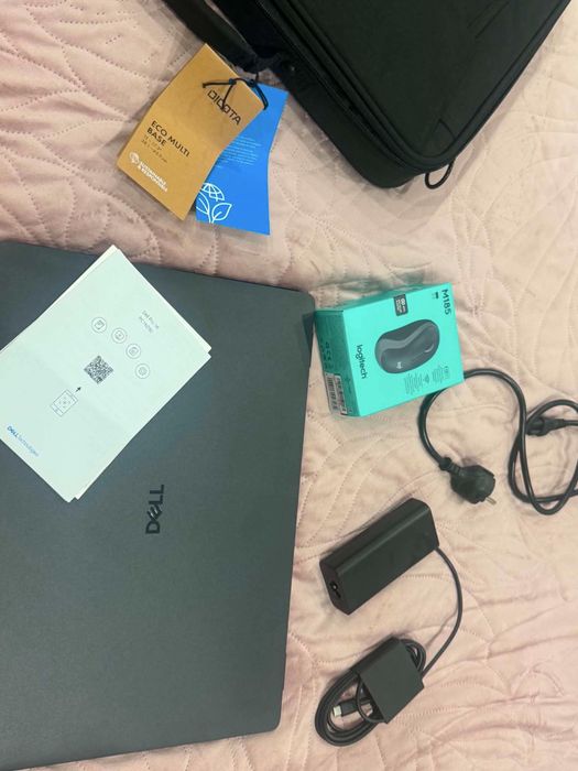 Laptop DELL  Pro 16    PC16250