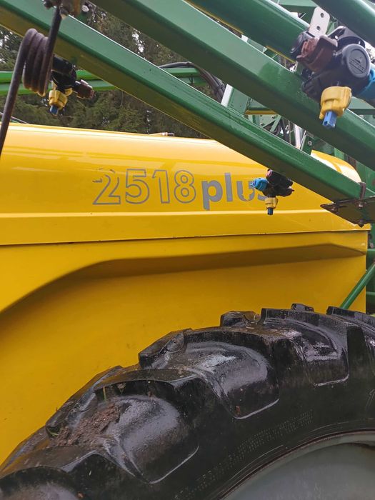 Opryskiwacz rolniczy PILMET 2518