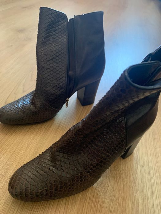 Botins em pele castanhos- zillian