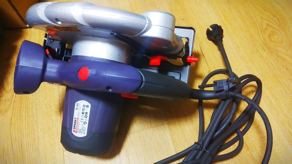 Ручная циркулярная дисковая пила Sparky ТК 65