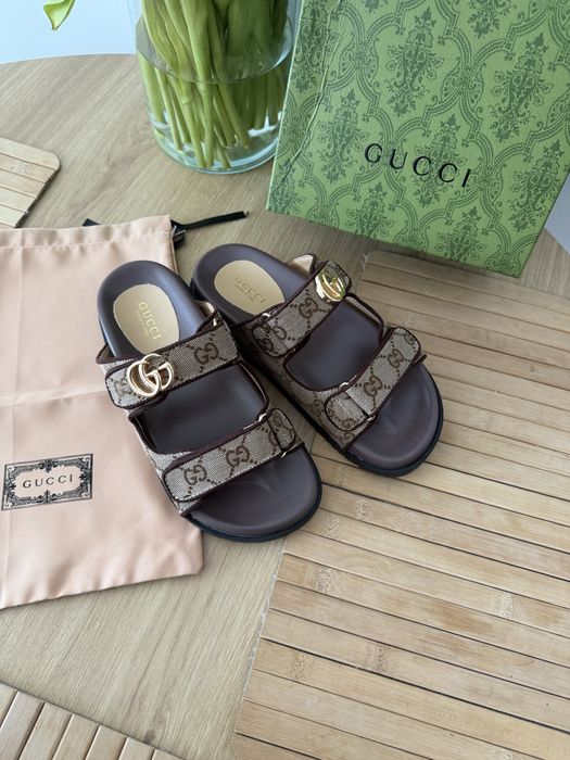 Klapki Gucci Supreme Sandały GG Monogram Interlocking G
