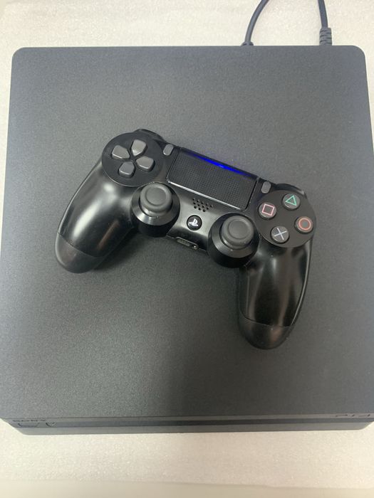 Playstation 4 Slim 500 GB Desbloqueada