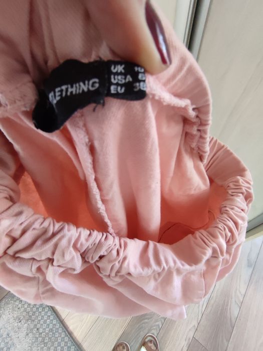 Spodnie damskie, pudrowy róż, marki PrettylittleThing, roz M