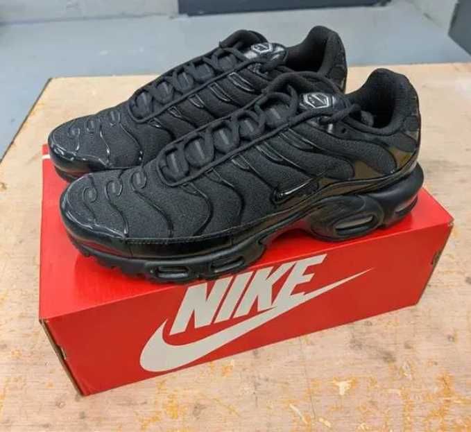 Buty Nike Air Max TN Plus Black R.44