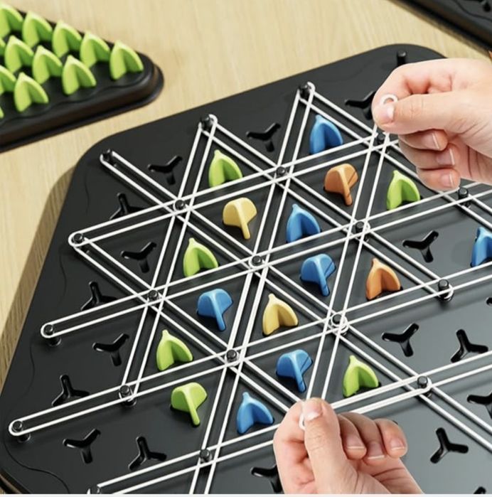 Gra planszowa Gra Fat Brain Toys - Triggle Gra w Trójkąty 2F-Spiele