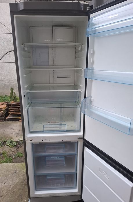 Холодильник Electrolux