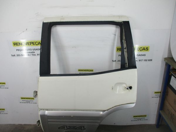 Porta trás esquerda NISSAN Terrano II (R20)