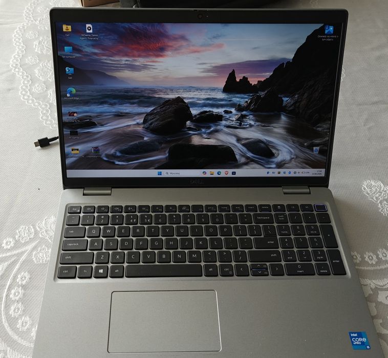 Laptop Dell Latitude 5520 16/512GB i5 1145G7 komputer  windows 11 PRO