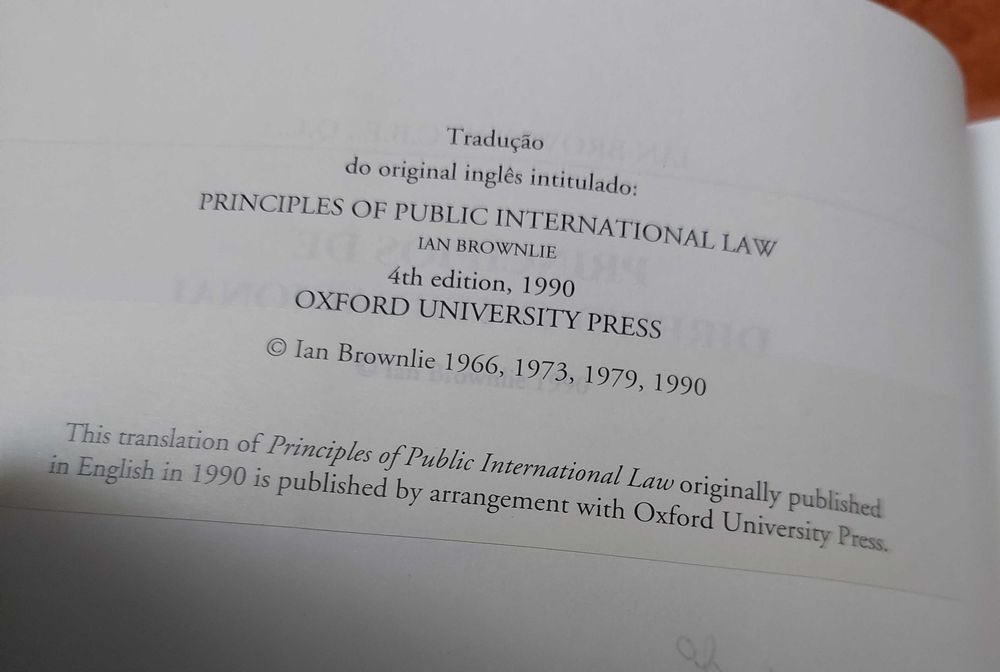 Princípios de direito internacional público, Ian Brownlie