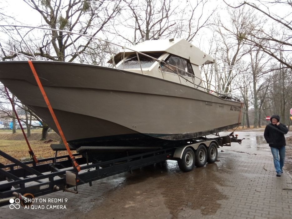 Jacht motorowy  hauseboat