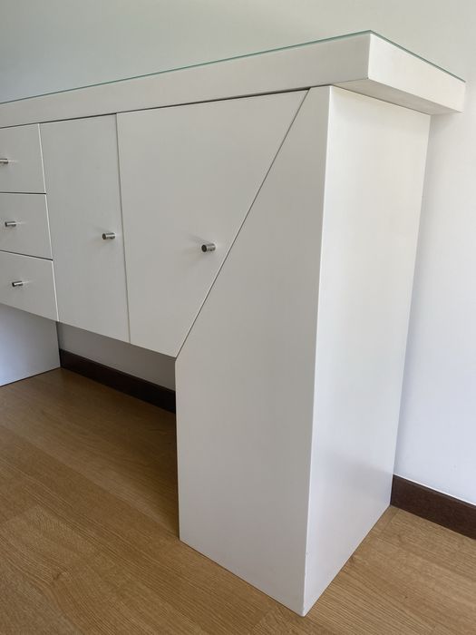 Vendo movel em cerejeira lacado a branco