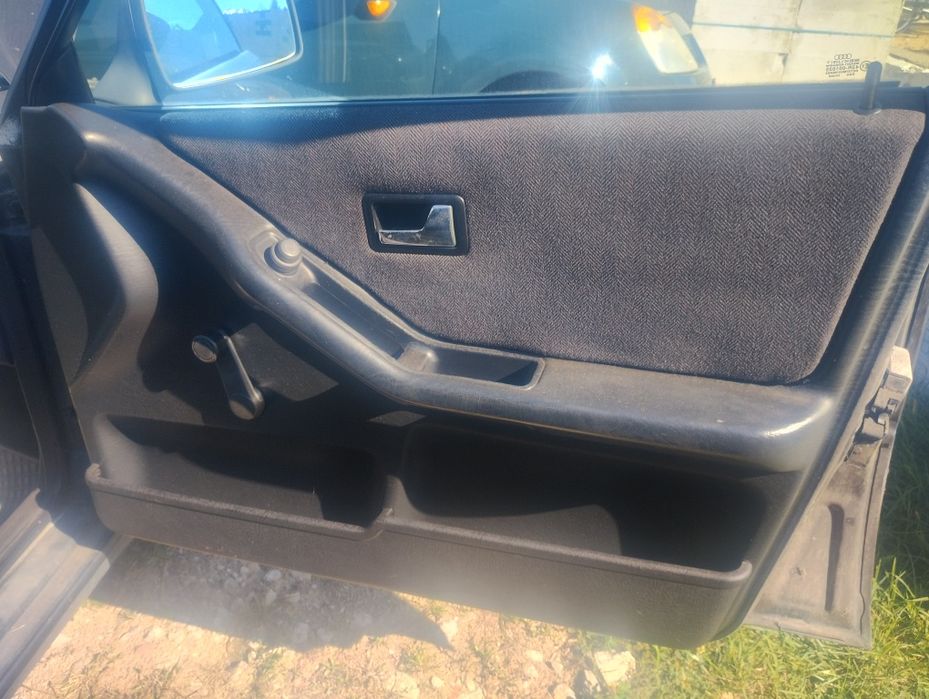 Audi B3 wnętrze fotele