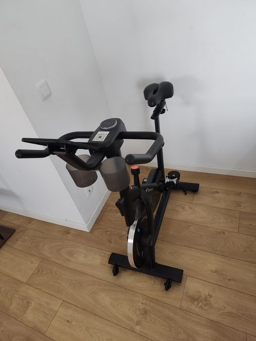 Bicicleta ergométrica MERACH – como nova