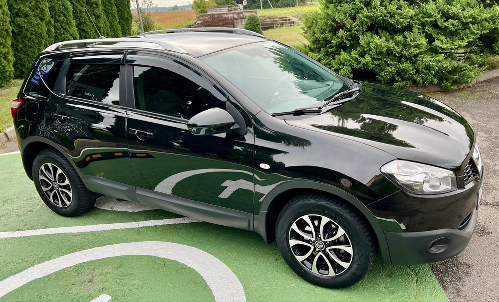 Продам Nissan Qashqai 1.5 d 2012 року