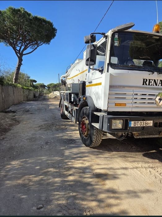 Camião Renault..
