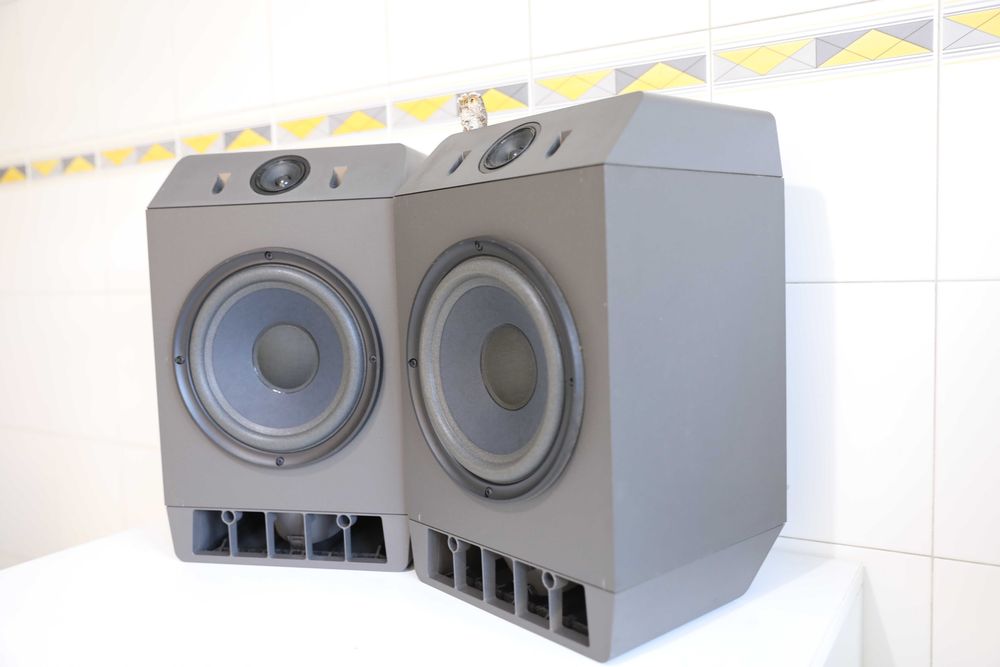Bose - 301 serie IV colunas 150 watts