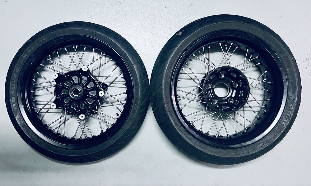 Pneus & Jantes BMW Raios R NineT, R 1200 R, …// R 17x5,5 & 17x3,5 FR