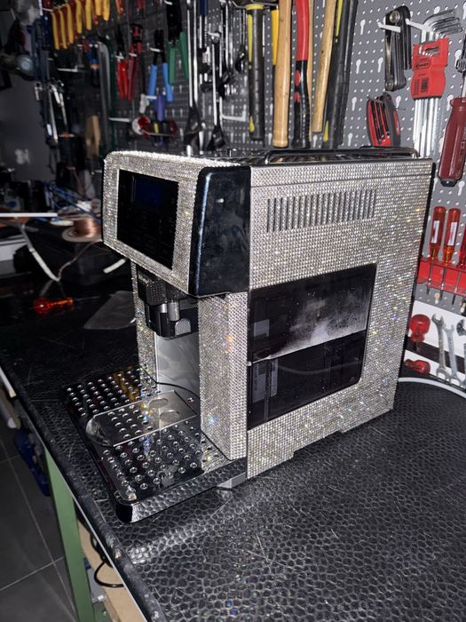 Maquina de cafe com cristais  Swarovski