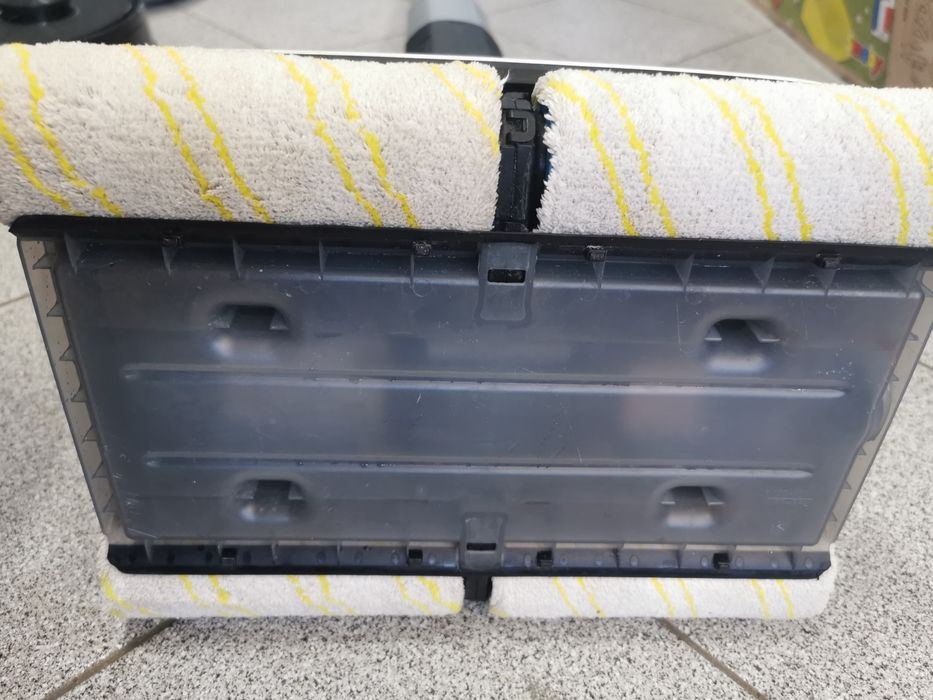 Mop elektryczny Karcher FC7 Cordless Premium z podświetlaniem