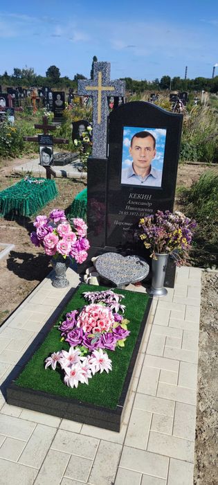 Гранитные памятники,изготовление,установка все под ключ.