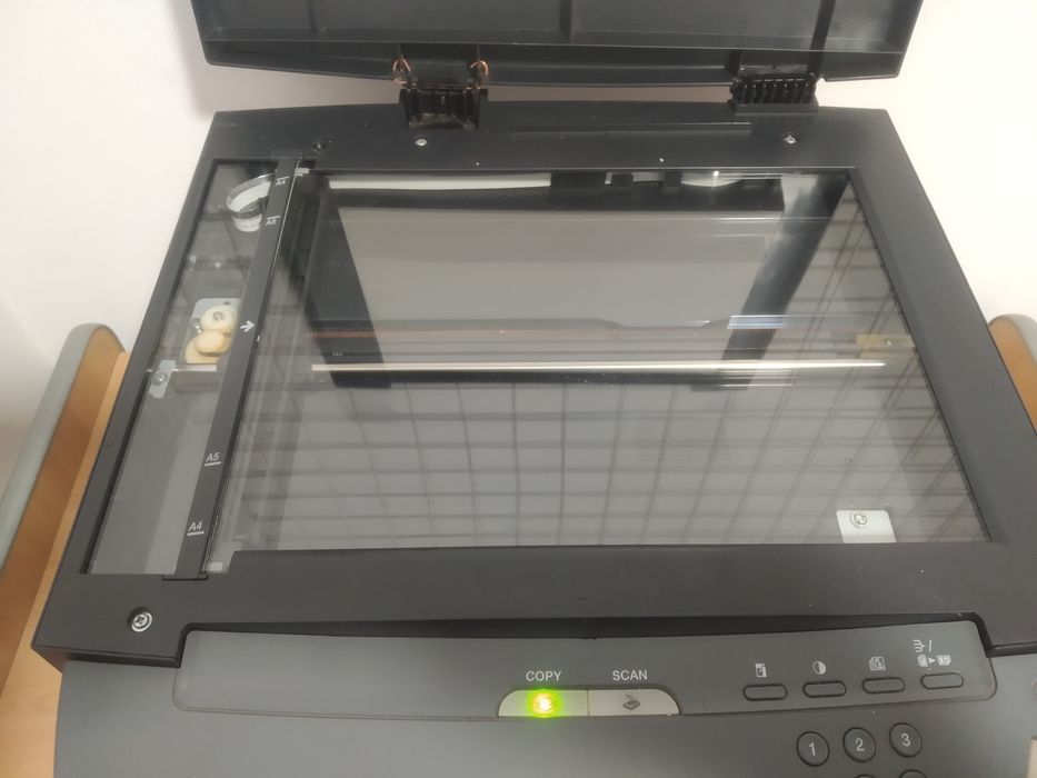 Продам МФУ Canon MF-4018.