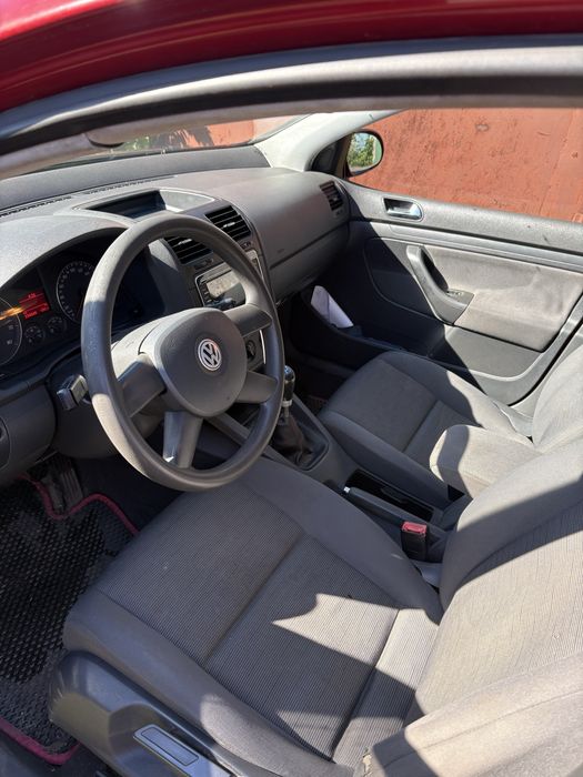 Продам авто Volkswagen Golf 5