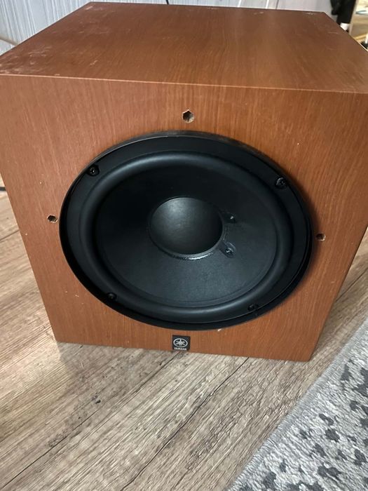 Subwoofer Yamaha YST-SW012 do kina domowego