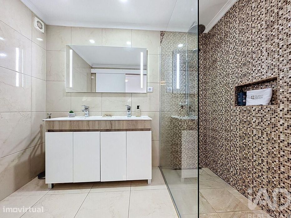 Apartamento T2 em Caniço de 77,85 m2