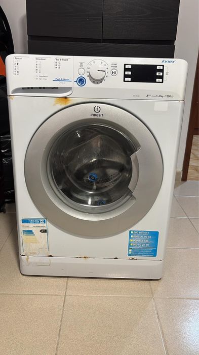 Maquina de lavar roupa