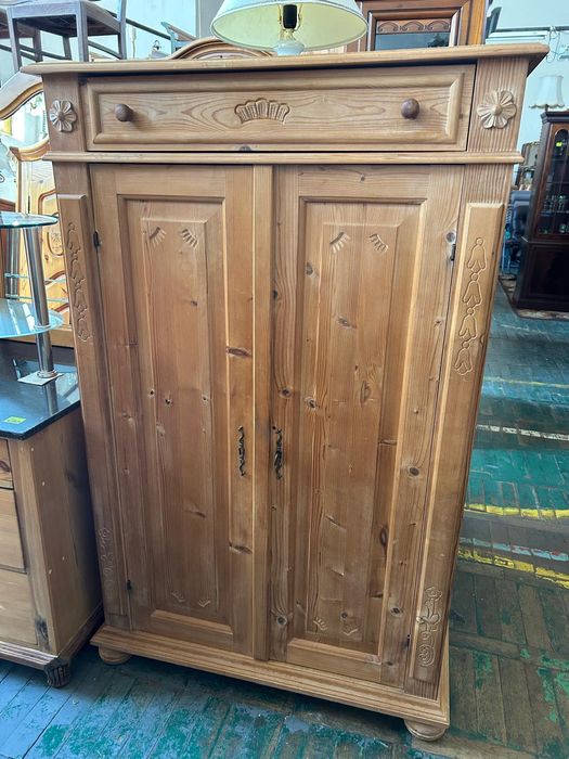 Wysoka komoda / bieliźniarka