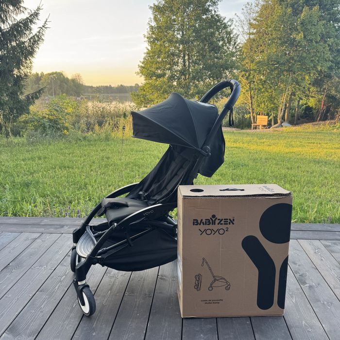BABYZEN YOYO 2 czarny 2023 - lekki wózek spacerowy do samolotu
