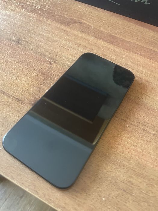 iPhone 16 Pro Max 256 с дефектом