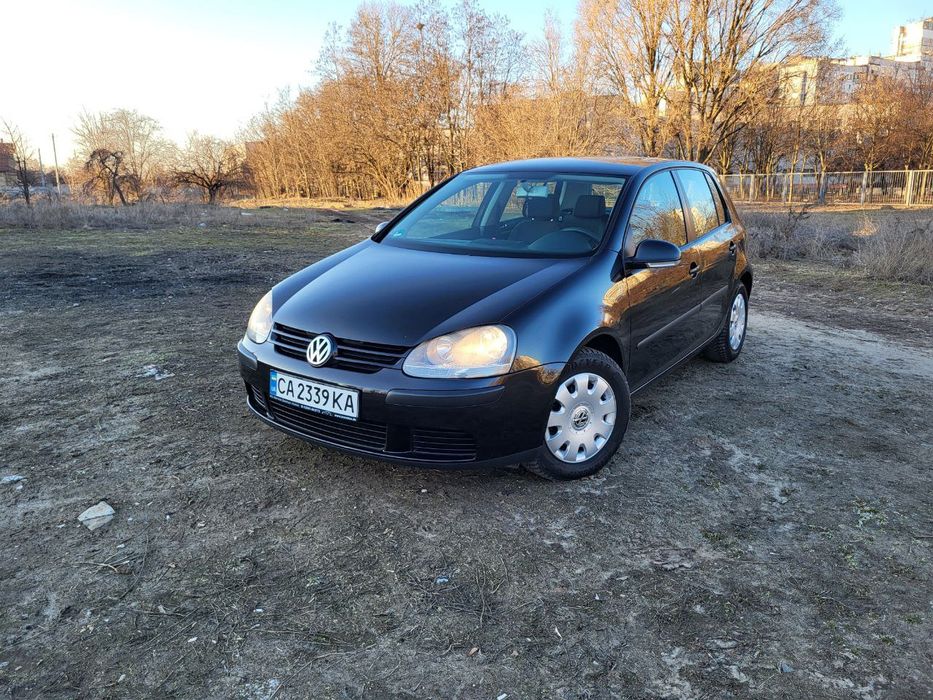 Volkswagen GOLF 5- 1,4Mpi бенз МКПП!