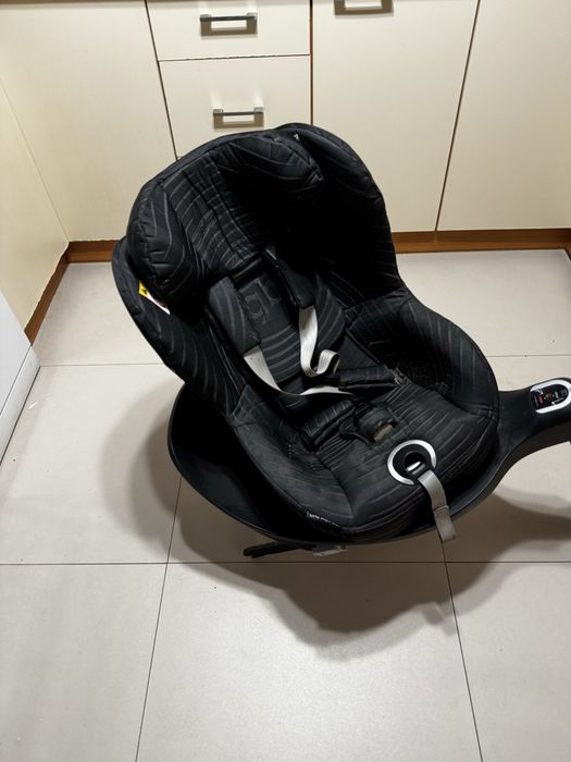 Fotelik samochodowy dzieciecy GB Platinum 0-4