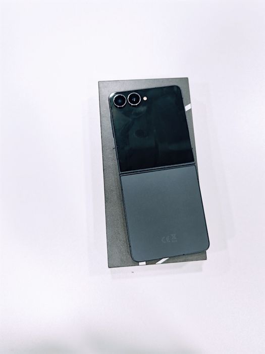 Samsung Z Flip 7 256GB