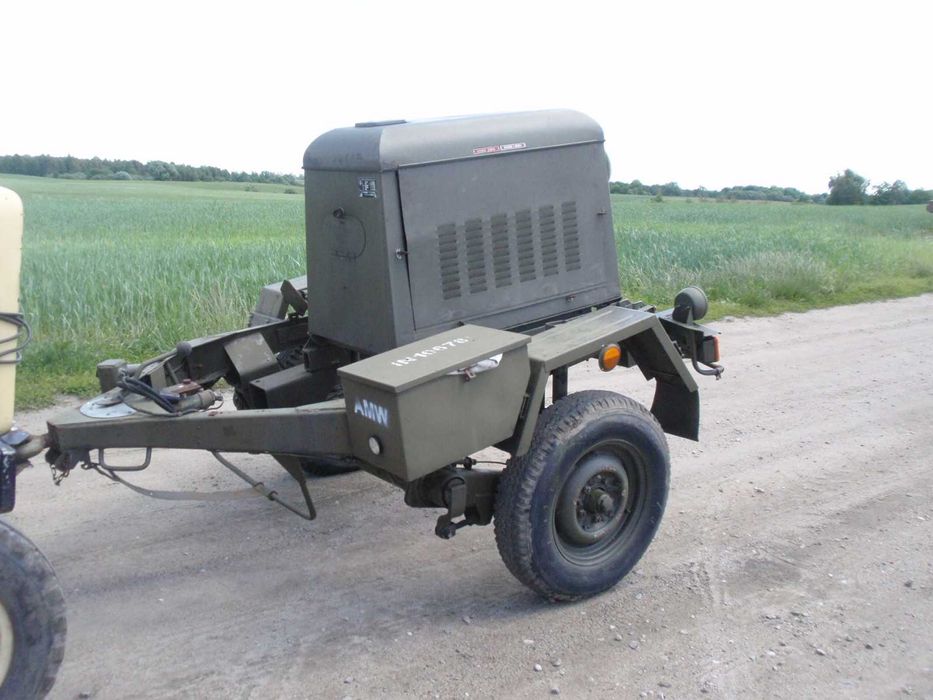 Przyczepa wojskowa jednoosiowa FMIUPS nowa z hamulcem mauzer drewno zb