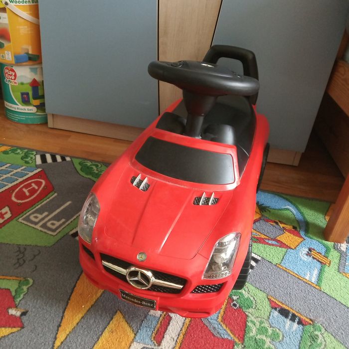 Jeździk pchacz Mercedes