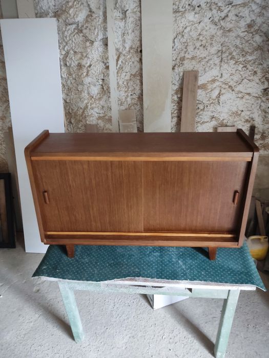 Renowacja mebli | Odnawianie starych mebli |Profesjonalny montaż mebli