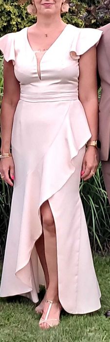 Sprzedam piękna suknię nie gniecie się, mieniąca kolorem złotym